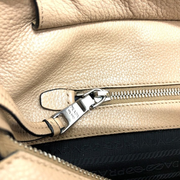 PRADA Beige Tote Bag - Picture 14 of 16